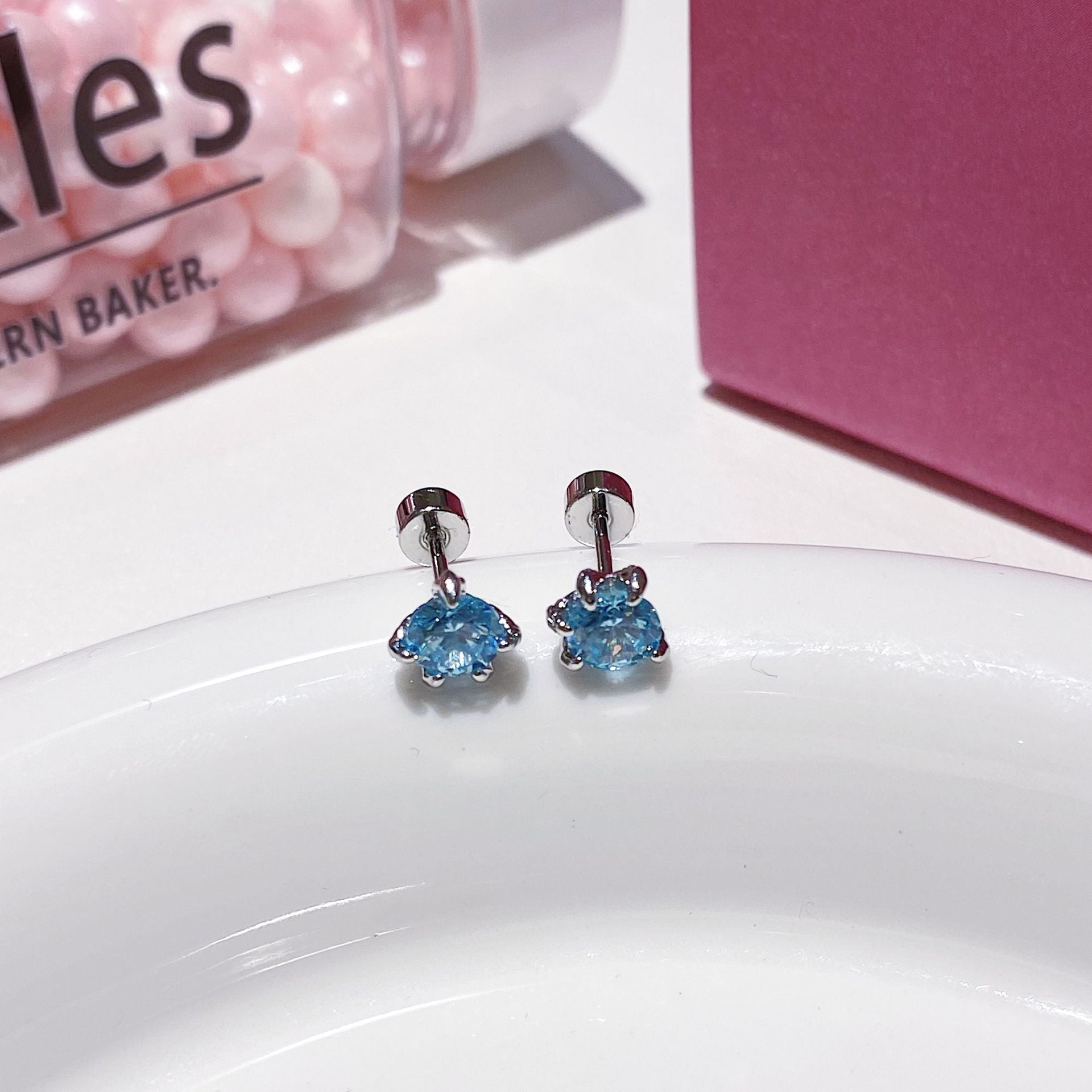 Flashing Zircon Ear Studs
