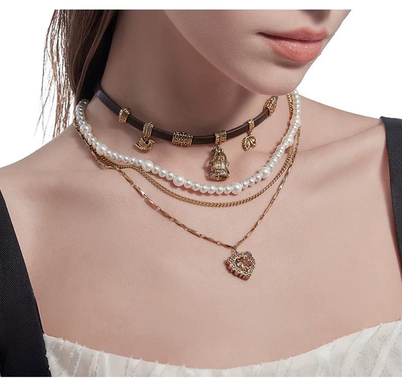 Lava Pearl Sweet Cool Light Luxury Heart Necklace