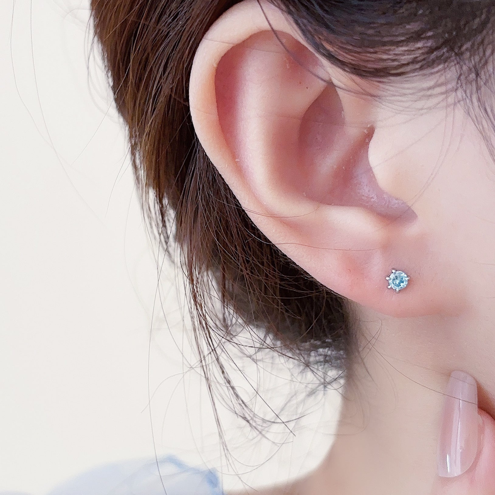 Flashing Zircon Ear Studs