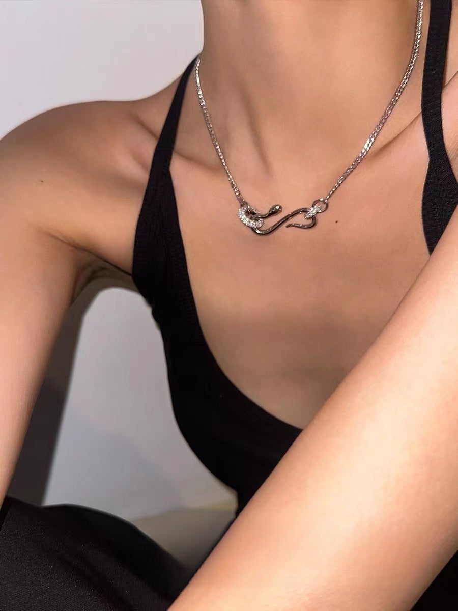Full Diamond Ring Snake Necklace
